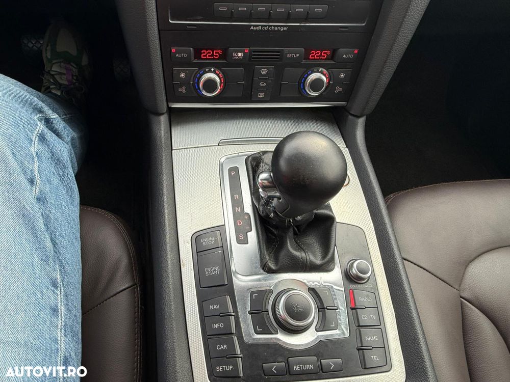 Audi Q7 - 10