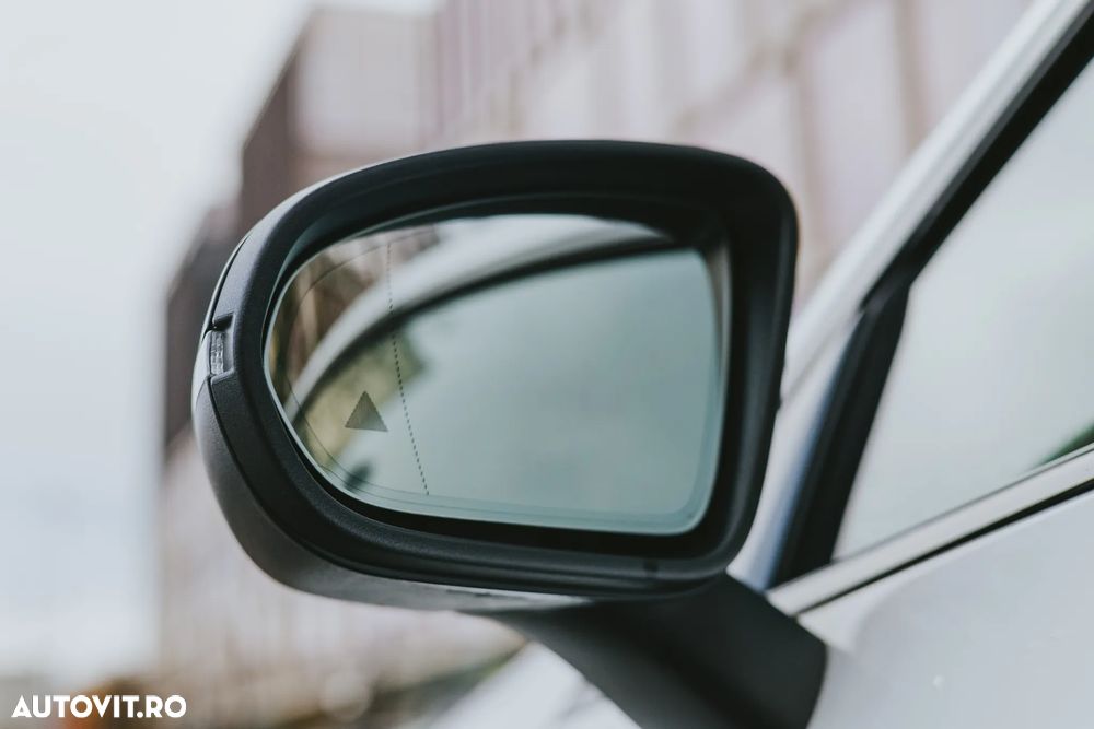 Mercedes-Benz CLA - 6