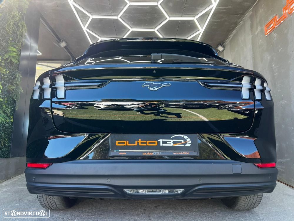 Ford Mustang Mach-E 75.7 kWh Premium AWD - 52