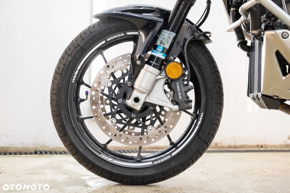Honda VFR - 30