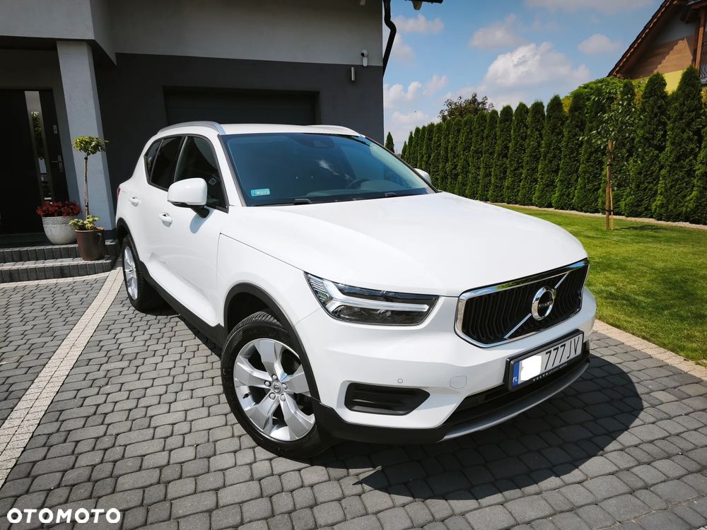 Volvo XC 40 T3 Momentum - 4
