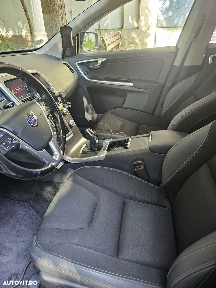 Volvo XC 60 D4 Geartronic Summum - 5