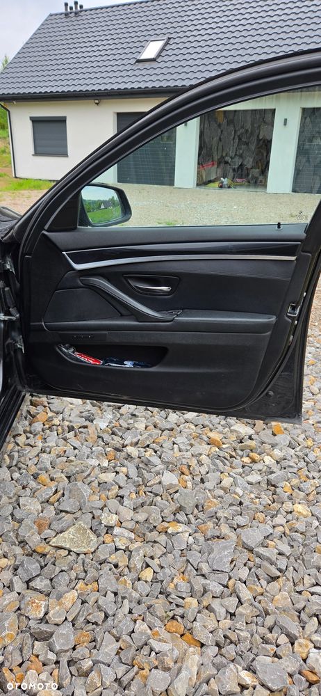 BMW Seria 5 520d - 12