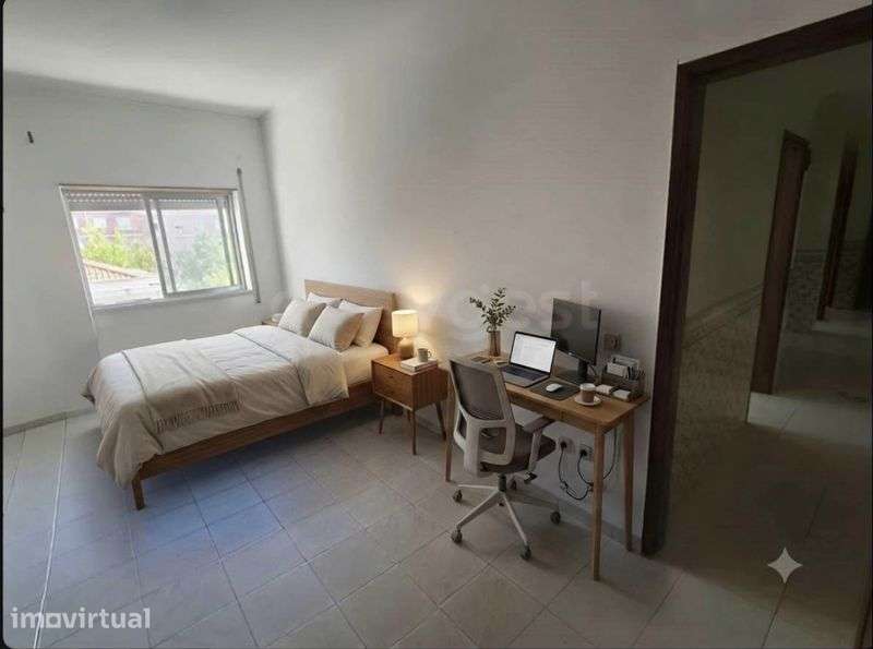 Apartamento T3 Localizado no Centro da Baixa da Banheira - Grande imagem: 2/10