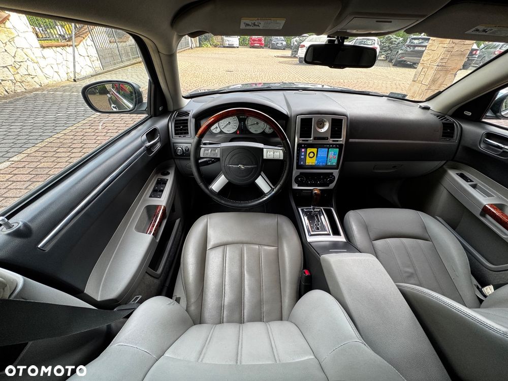 Chrysler 300C 3.0 V6 CRD - 10