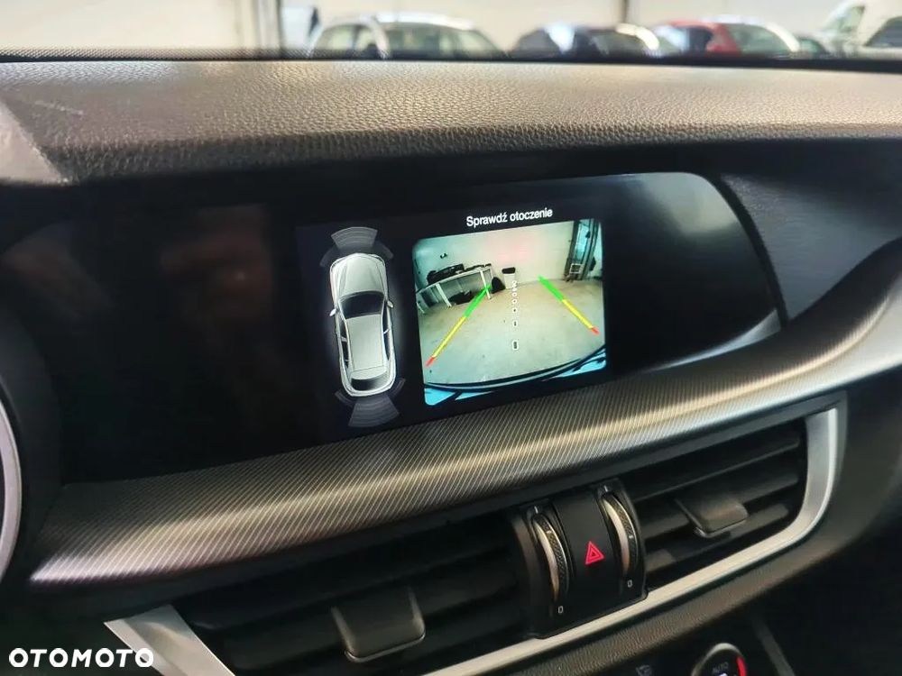 Alfa Romeo Stelvio 2.0 Turbo Executive Q4 - 8