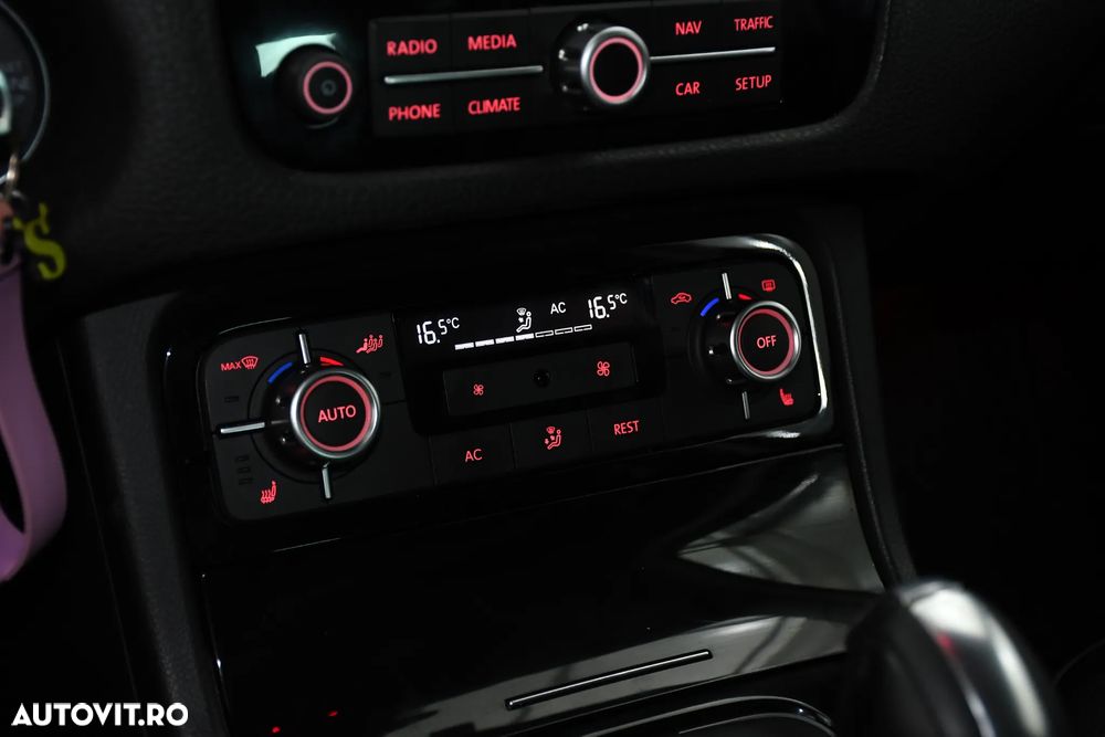 Volkswagen Touareg 3.0 V6 TDI DPF Mountain - 14
