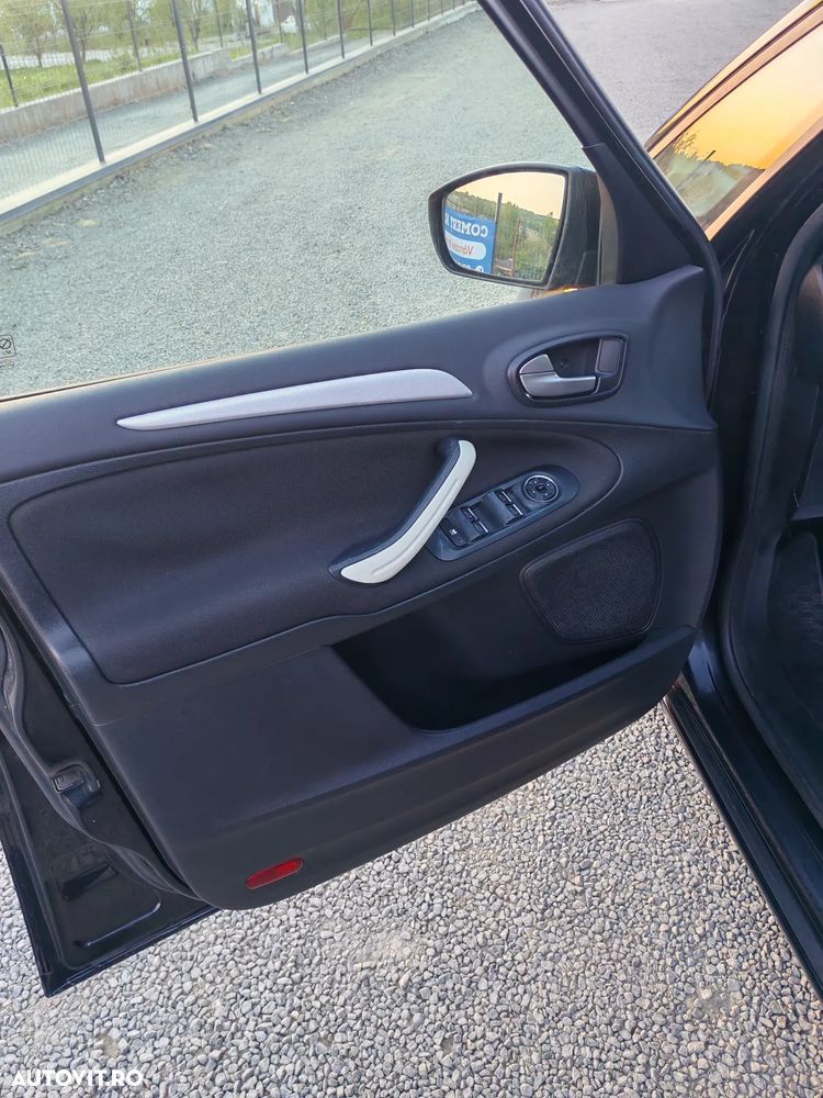 Ford S-Max 2.0 TDCi Titanium - 10