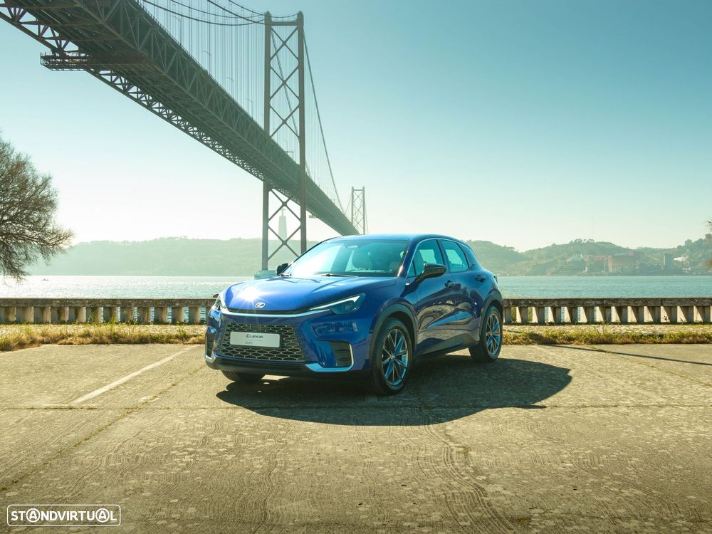 Lexus LBX Elegant - 1