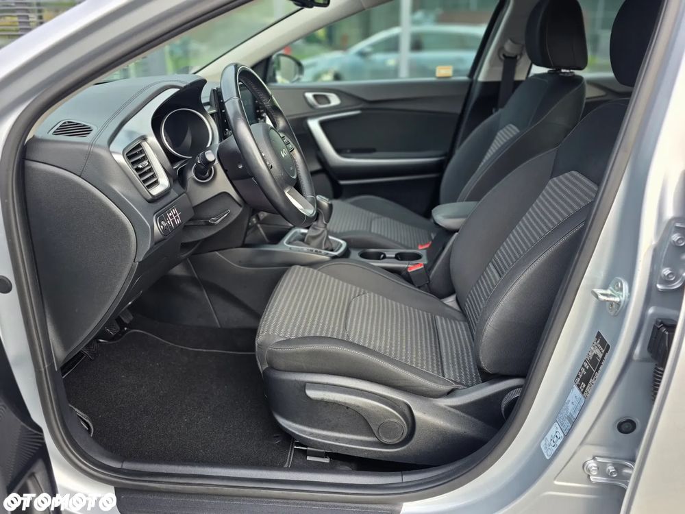 Kia Ceed 1.5 T-GDI L Business Line - 26