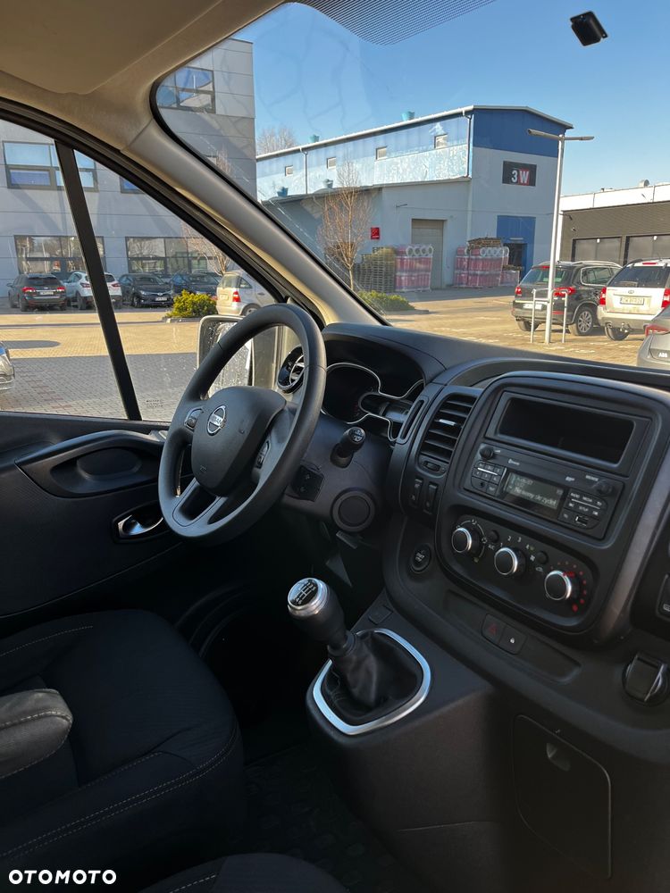 Nissan NV 300 Trafic Vivaro - 15