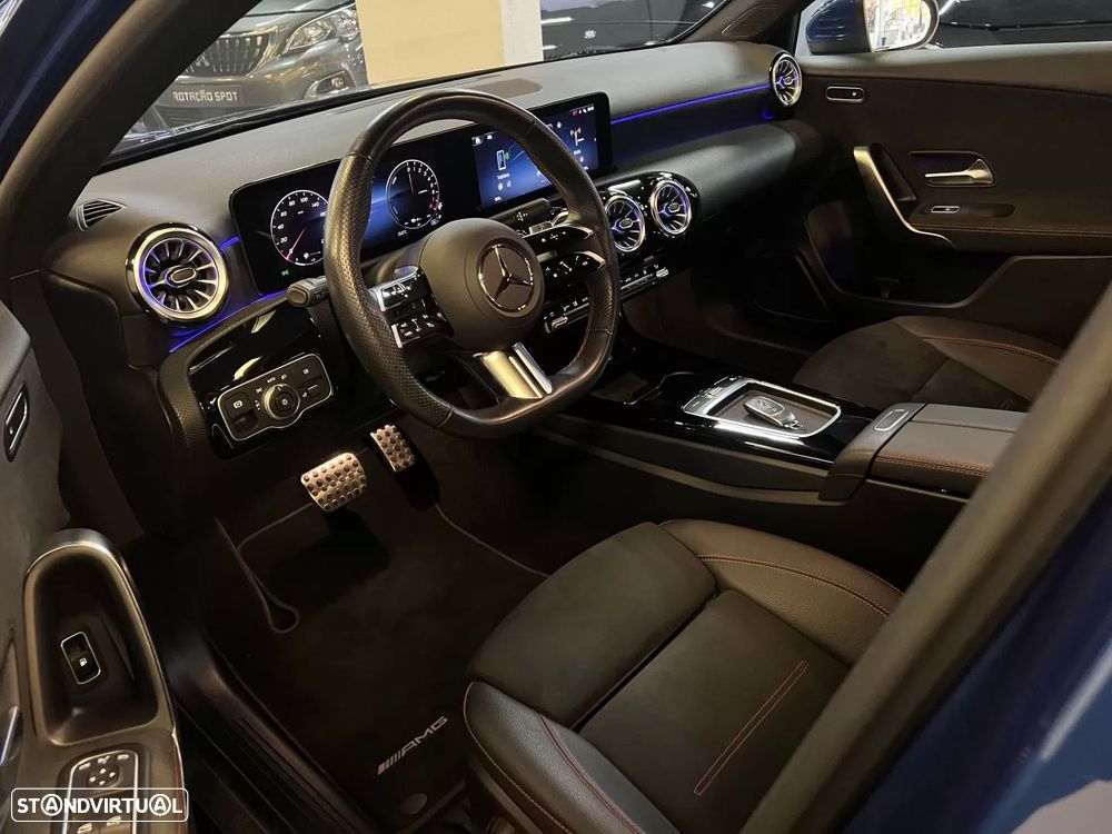 Mercedes-Benz A 250 Limousine e AMG Line - 5