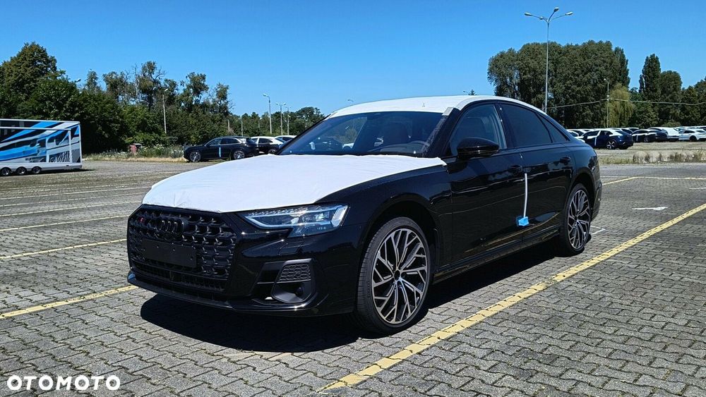 Audi S8 - 5