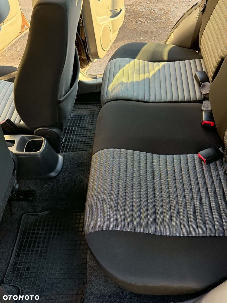 Suzuki SX4 1.6 Comfort Plus - 4