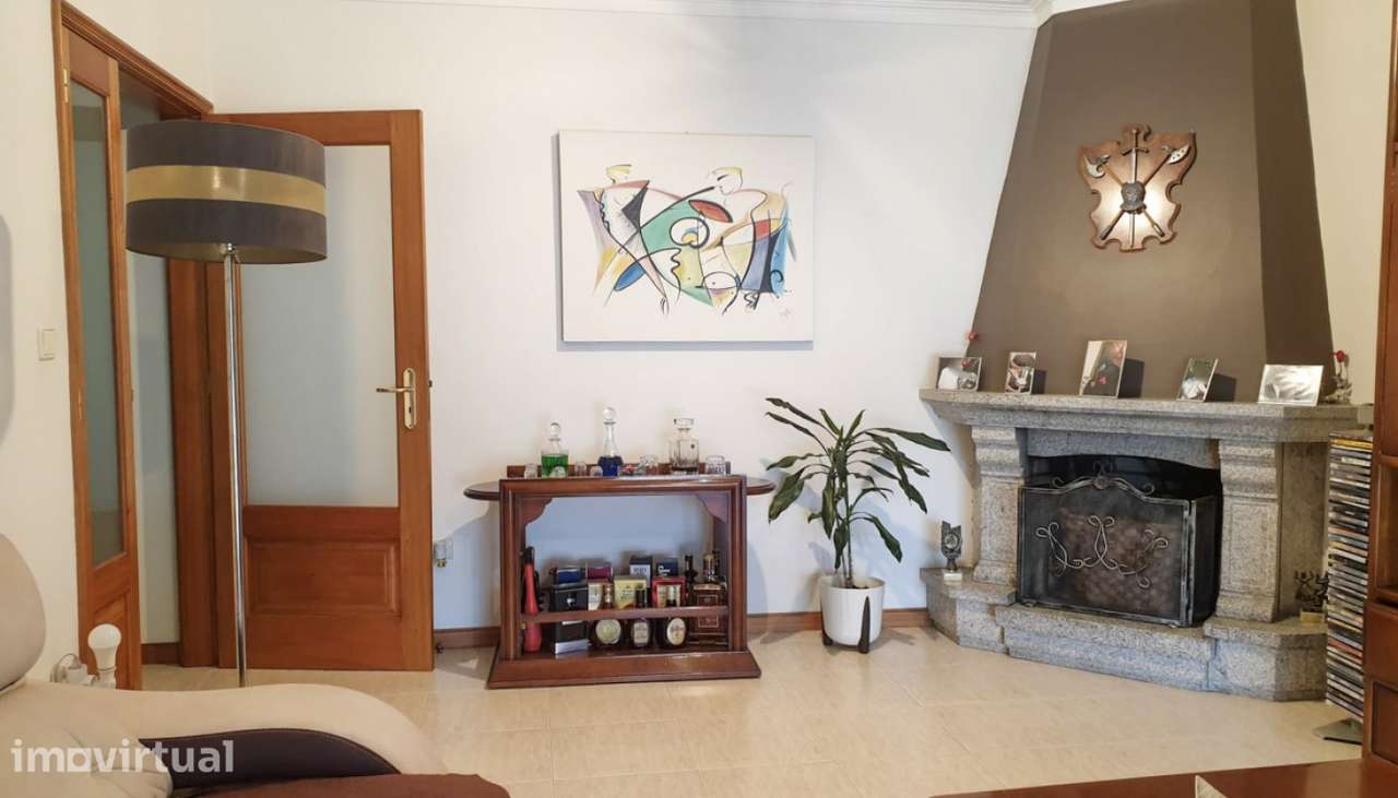 Venda de Apartamento T2 com terraço, Guilhabreu, Vila do Conde - Grande imagem: 5/23