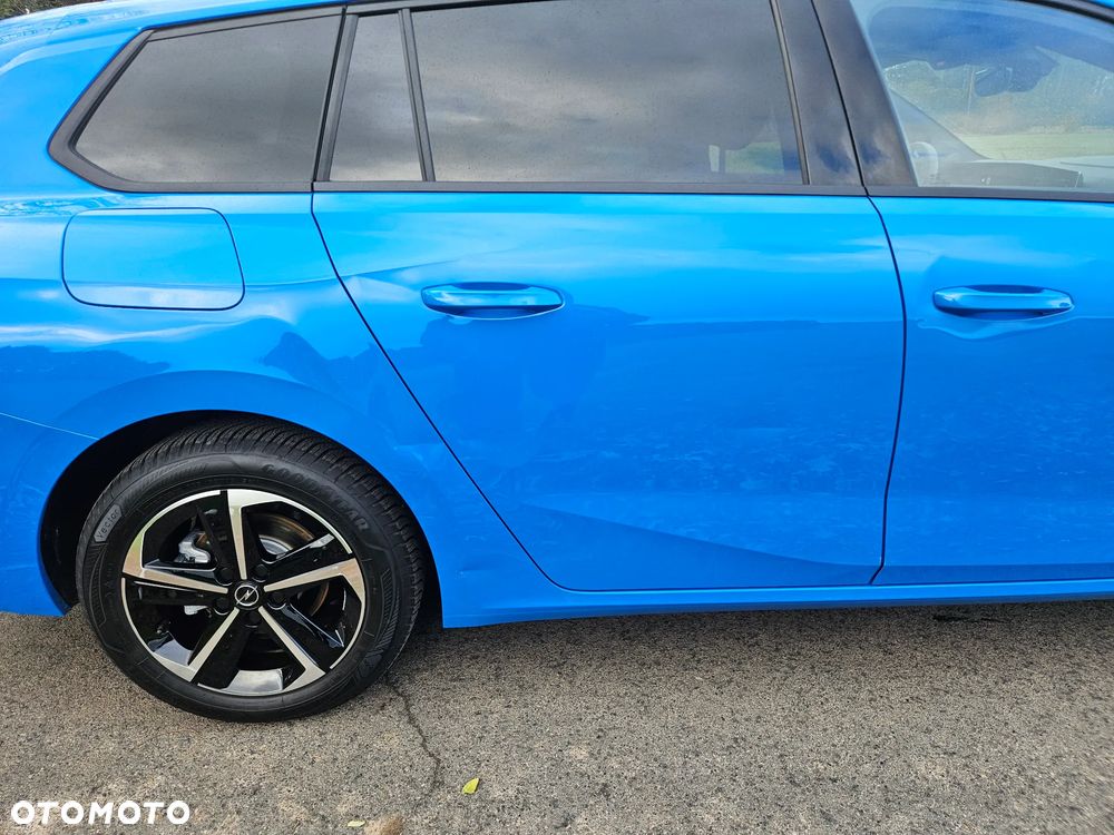 Opel Astra 1.2 Turbo Business Elegance - 10