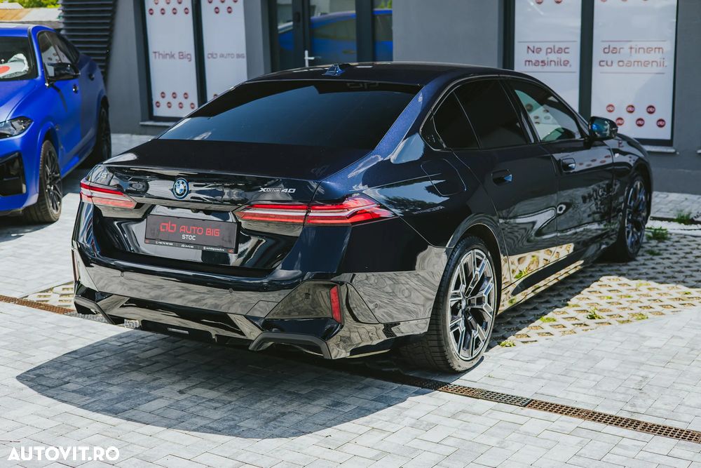 BMW i5 - 17
