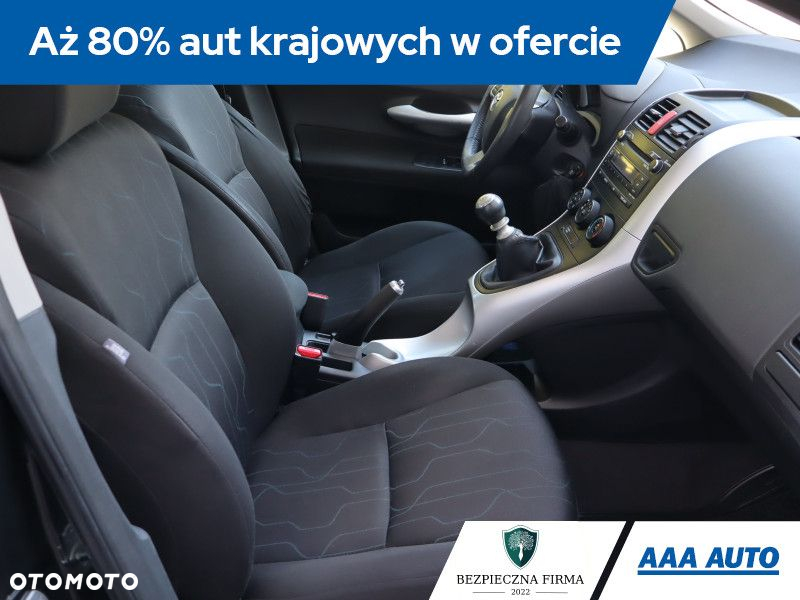 Toyota Auris - 10