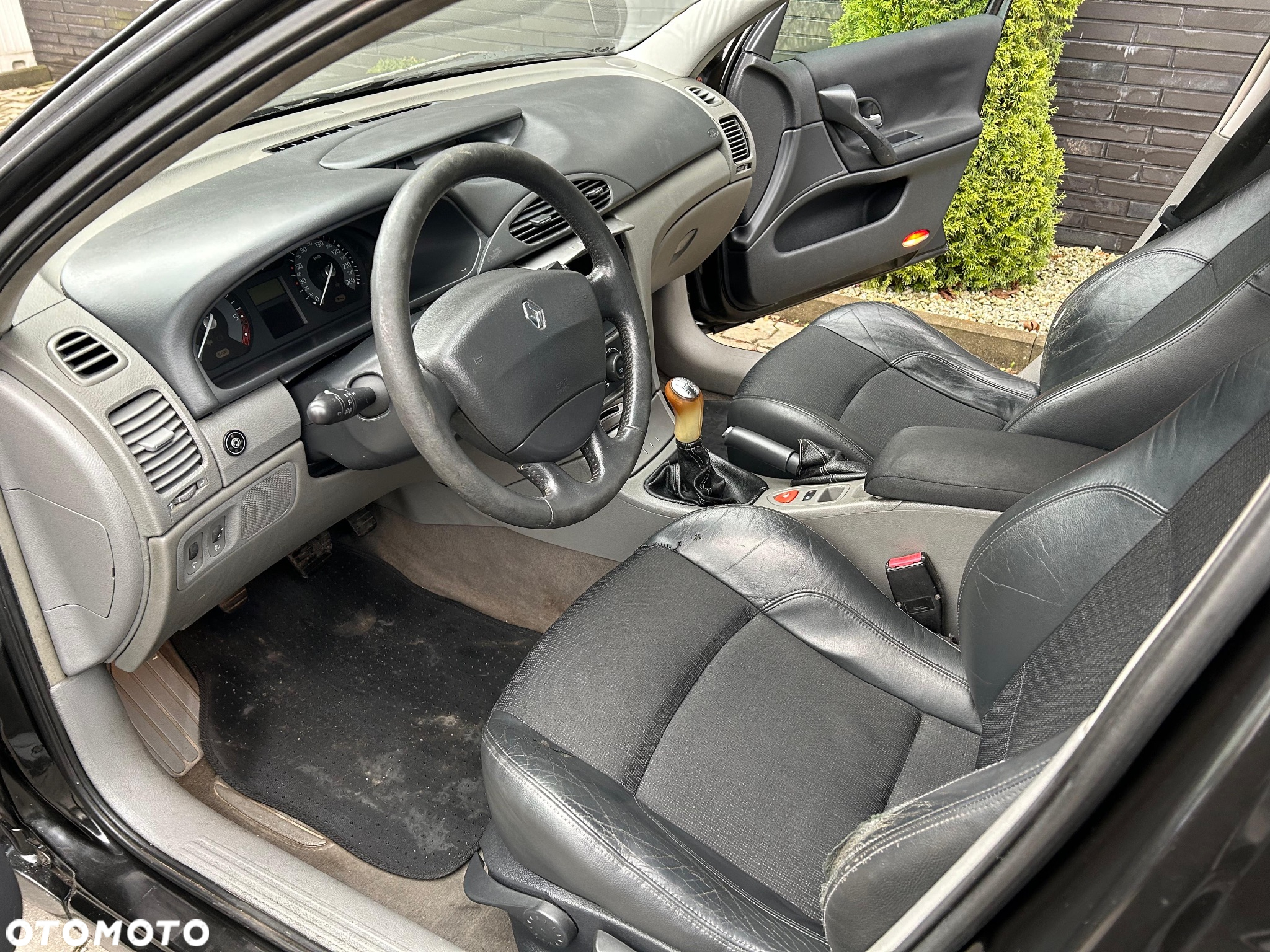 Renault Laguna - 4