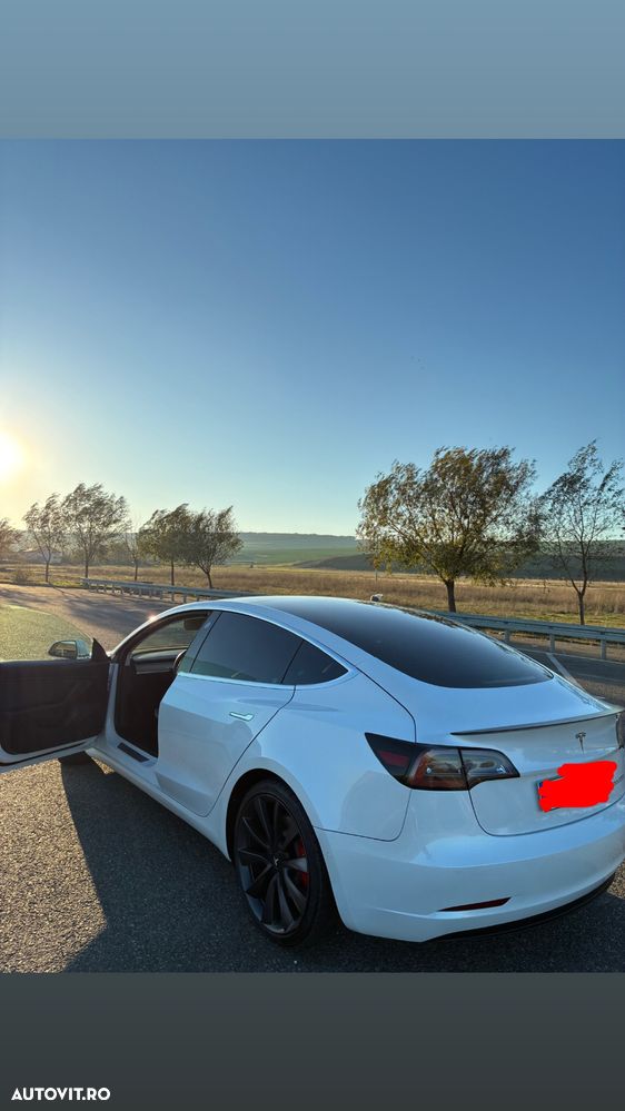 Tesla Model 3 Langstreckenbatterie Allradantrieb Dual Motor Performance - 6