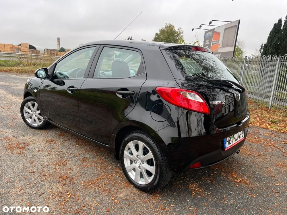 Mazda 2 - 25