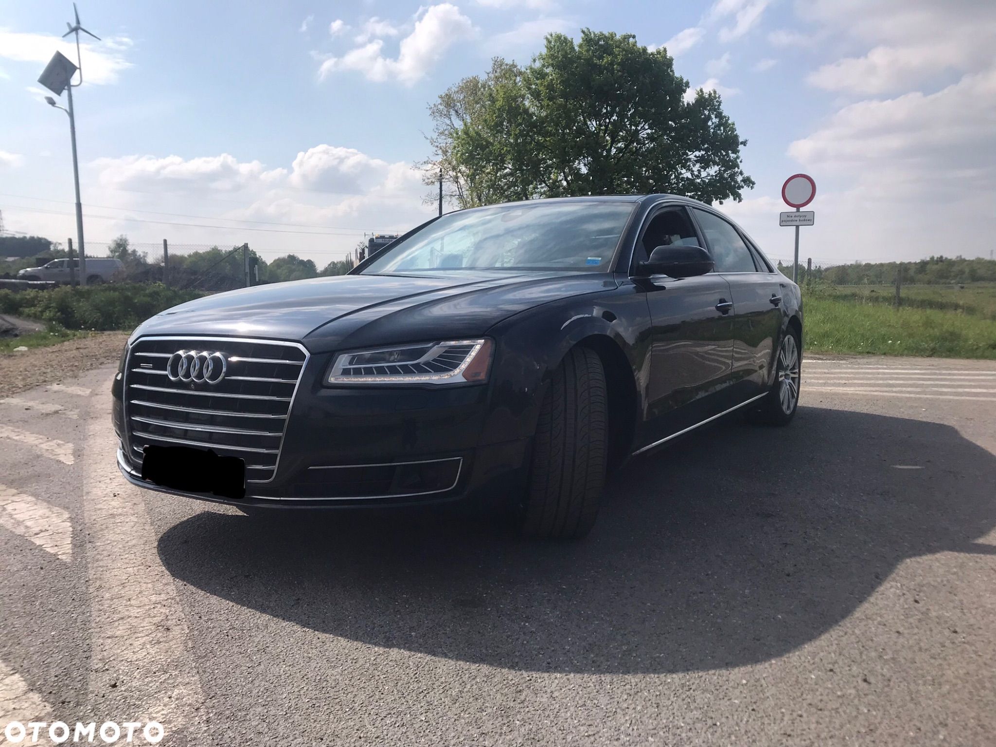 Audi A8 - 1