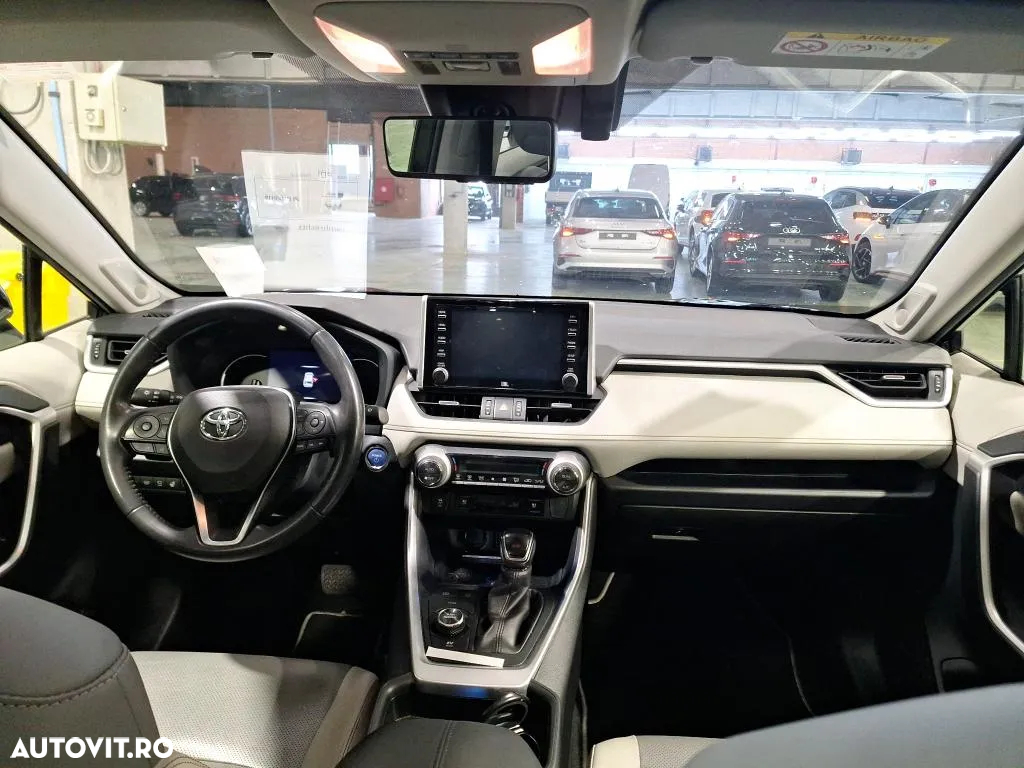 Toyota RAV4 2.5 Hybrid VVT-iE 4x4 Luxury - 2