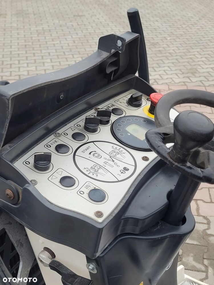 Bomag BW 100 ACM - 5 - 11