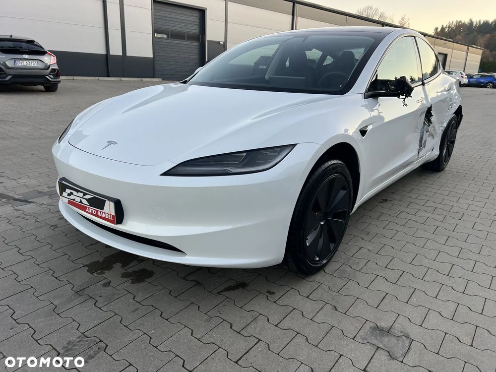 Tesla Model 3 RWD Premium - 7