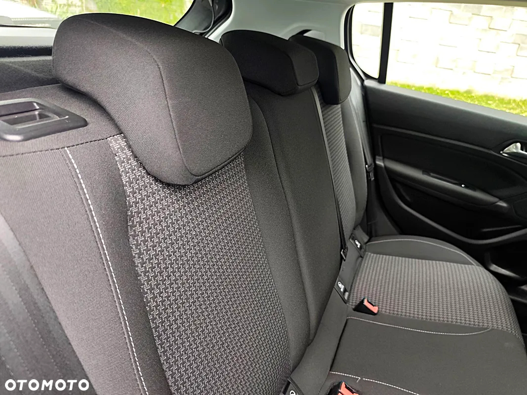 Peugeot 308 PureTech 110 Active Pack - 26