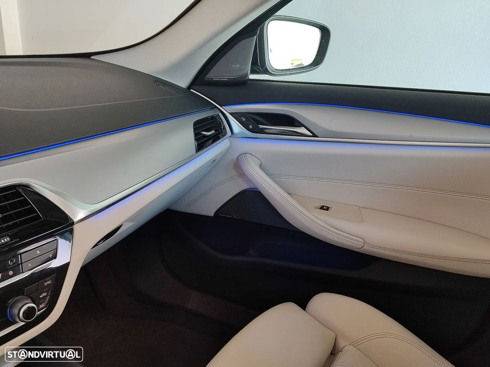 BMW 520 d Line Luxury Auto - 18