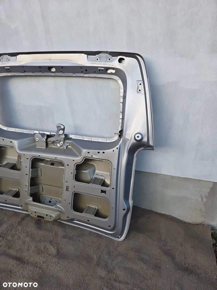 TYLNA KLAPA TOYOTA PROACE VERSO II ROK 16+ - 7