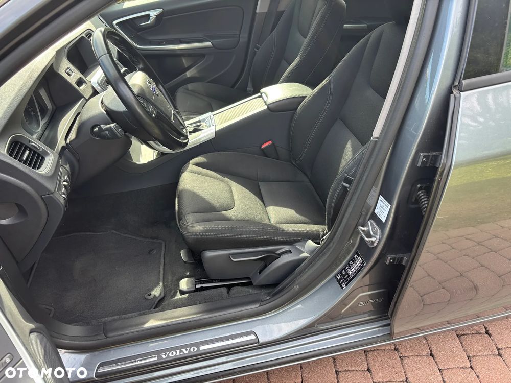 Volvo V60 D3 Geartronic Linje Business - 13