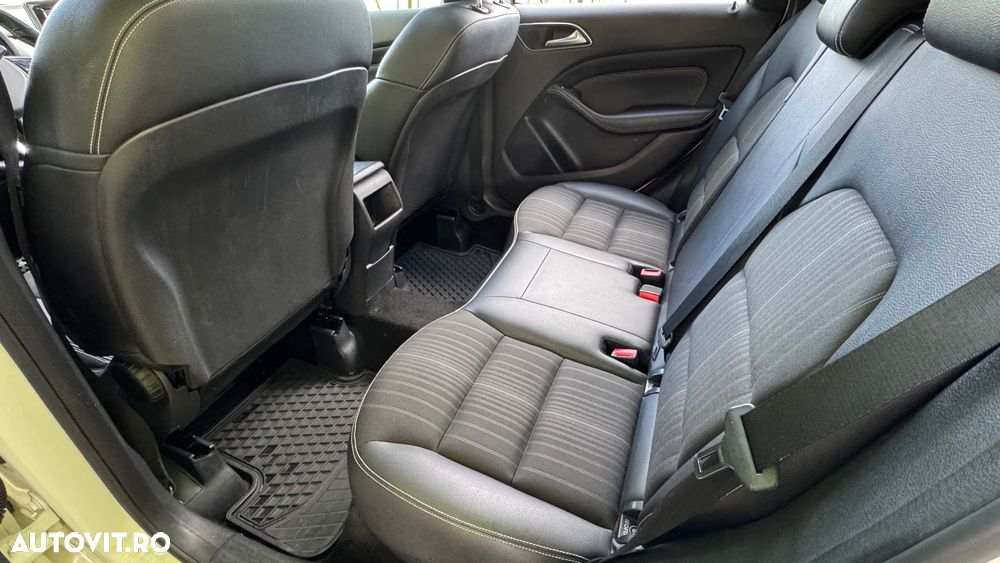 Mercedes-Benz B 200 - 11