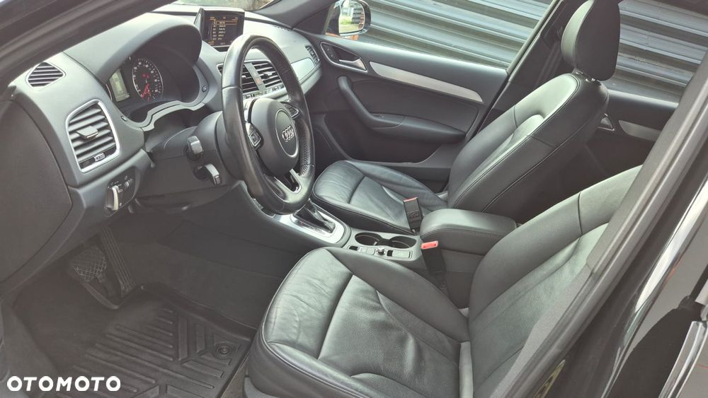 Audi Q3 - 22
