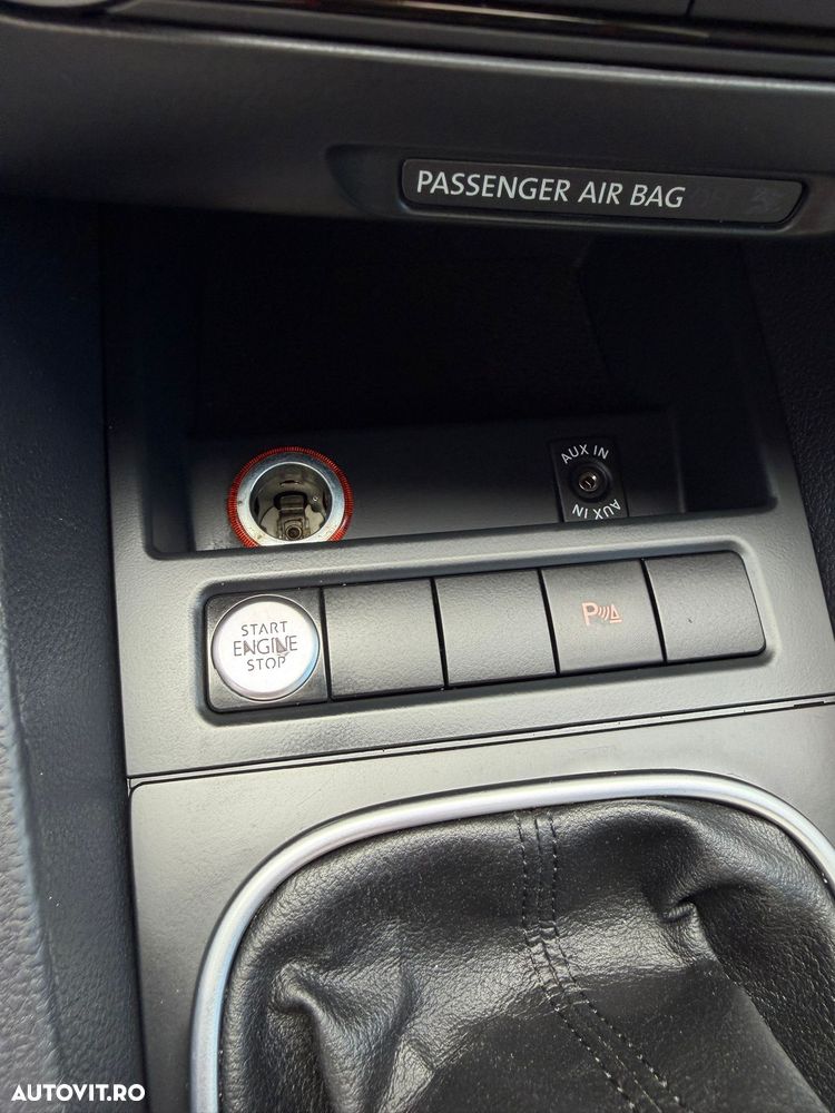 Volkswagen Jetta 2.0 TDI Highline - 16