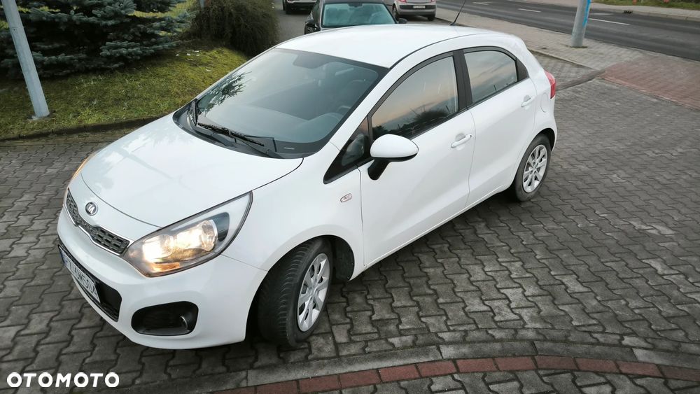 Kia Rio 1.2 Attract - 9