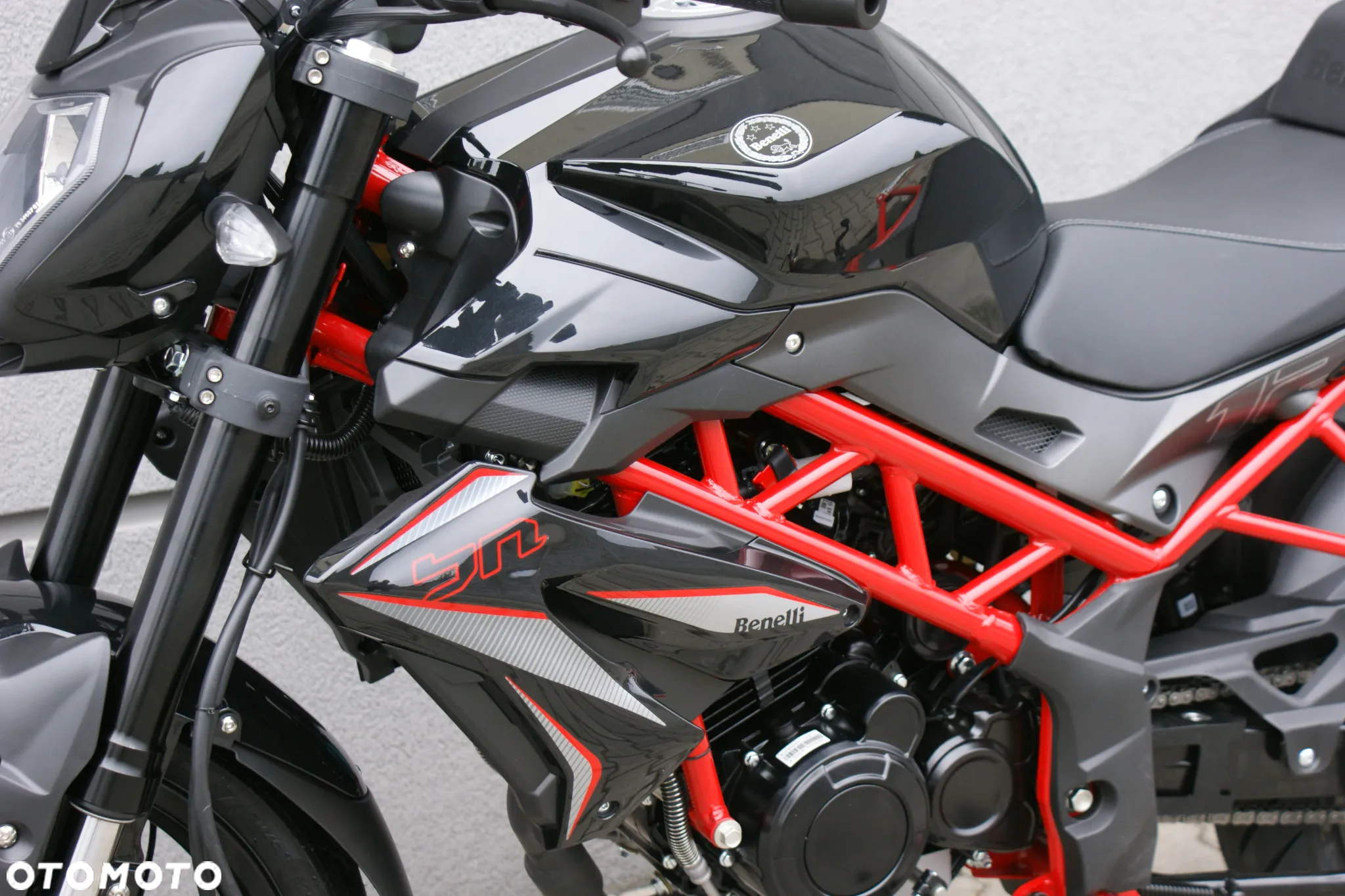 Benelli BN 125 - 11