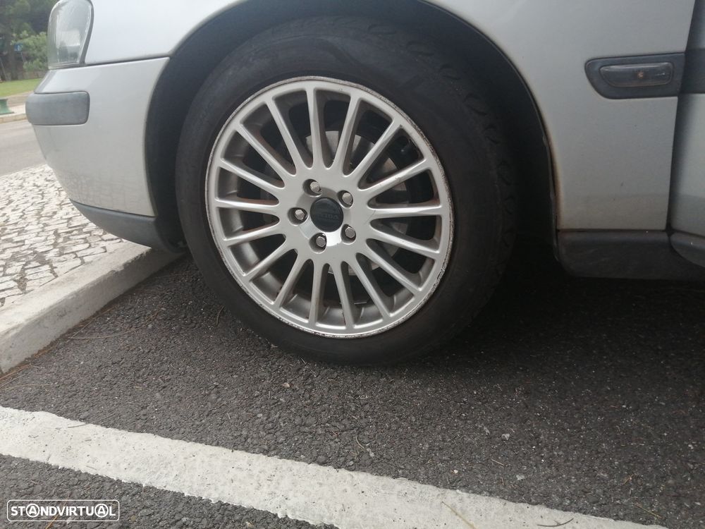 Volvo S60 2.4 D5 - 6