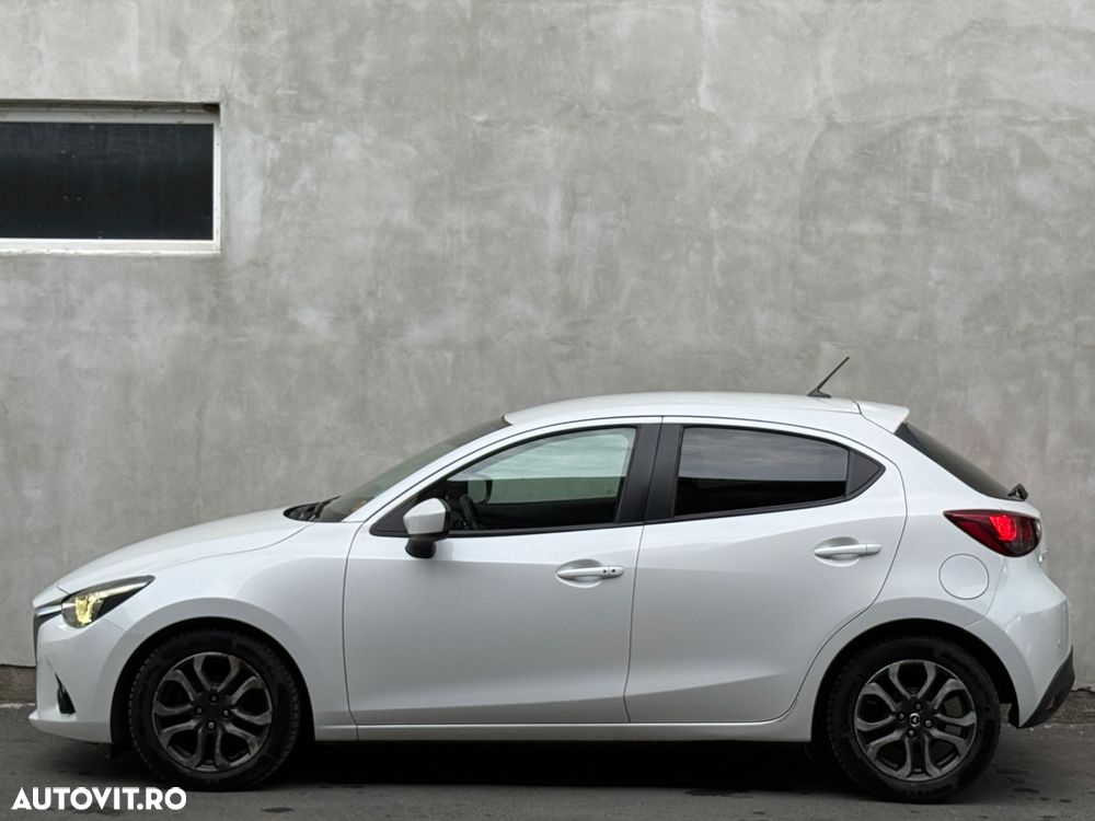Mazda 2 - 13