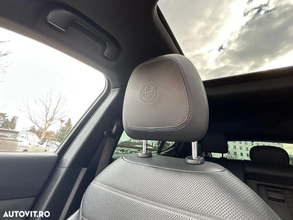 Alfa Romeo Tonale 1.5 FWD AT MHEV Veloce - 13