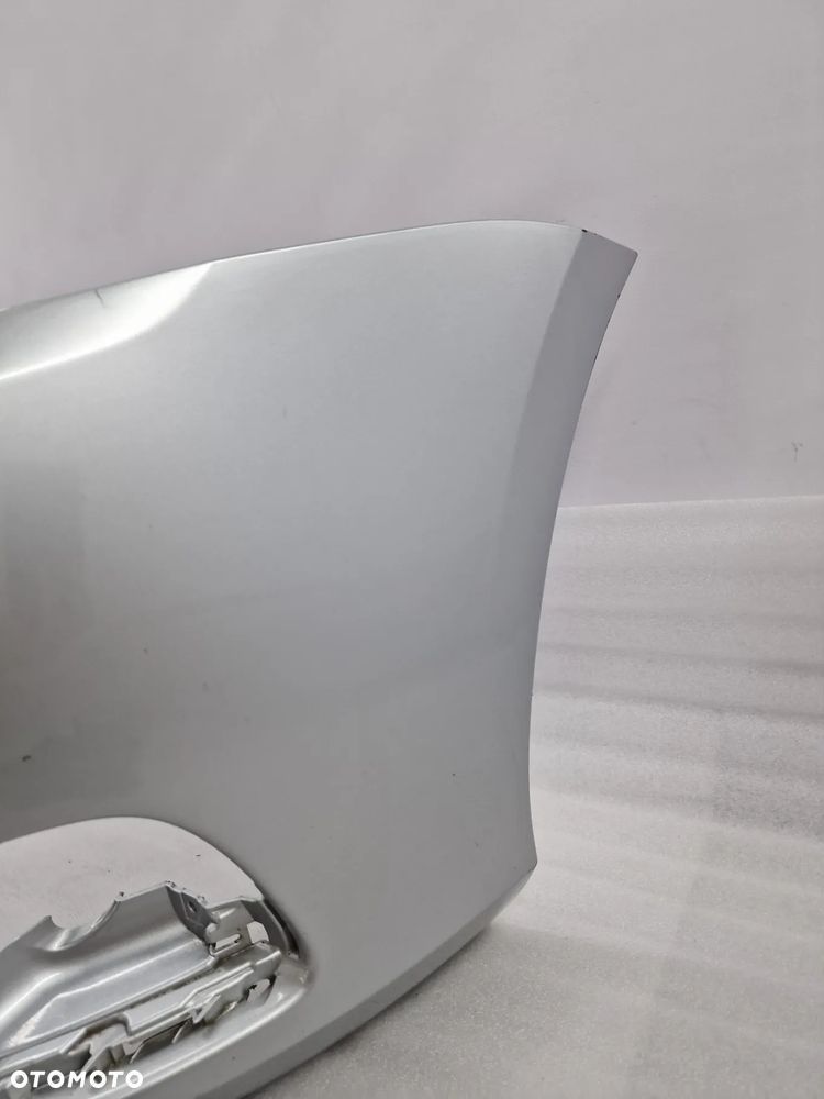 VW PASSAT B7 3AA 10- ZDERZAK PRZEDNI PRZÓD , ŁADNY , SREBRNY METALIK , BEZ SPRYSKÓW I PDC , NR AUKCJI NZ846 - 15