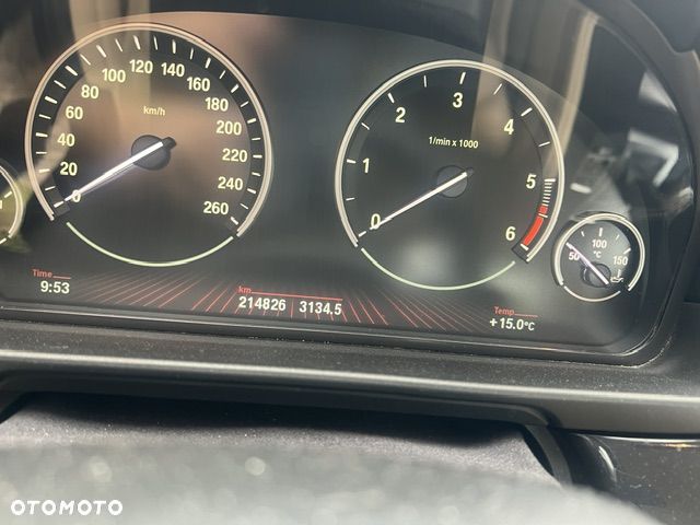 BMW Seria 5 520d xDrive Luxury Line - 2