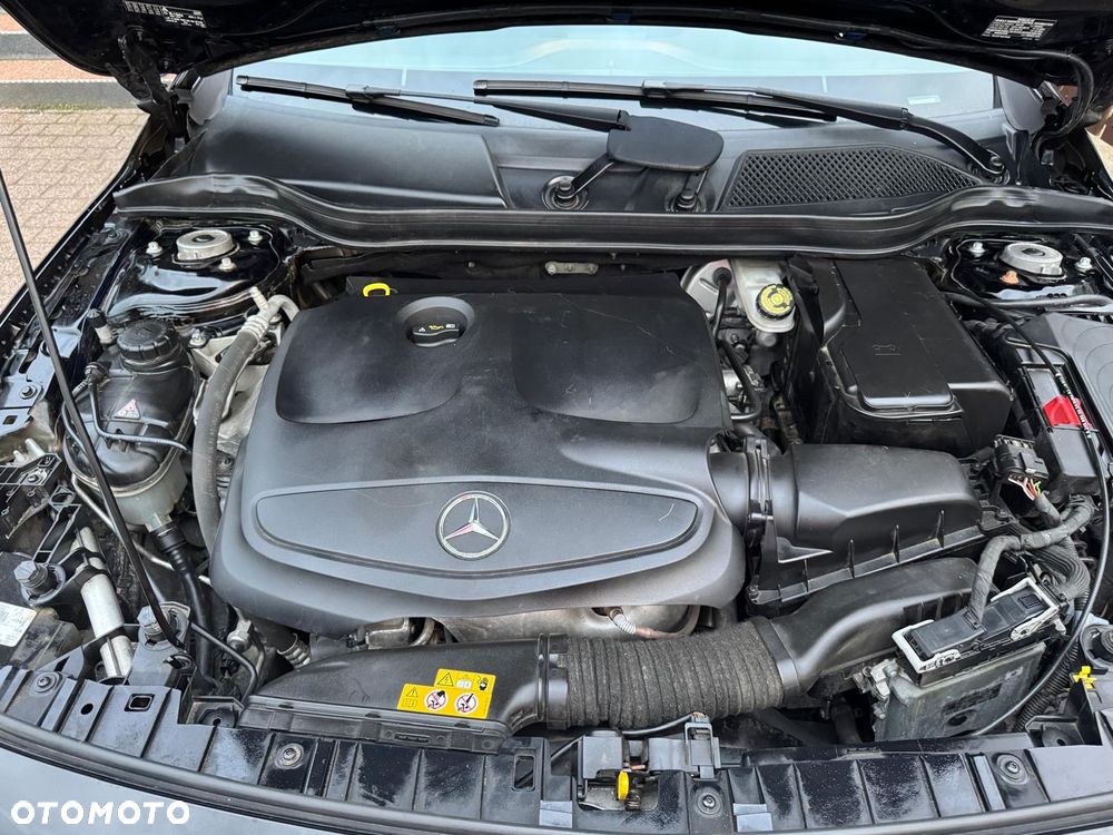 Mercedes-Benz GLA 250 4-Matic Style - 8