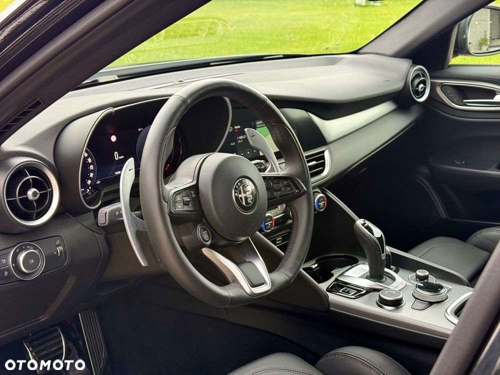 Alfa Romeo Giulia 2.0 Turbo Veloce Q4 - 14
