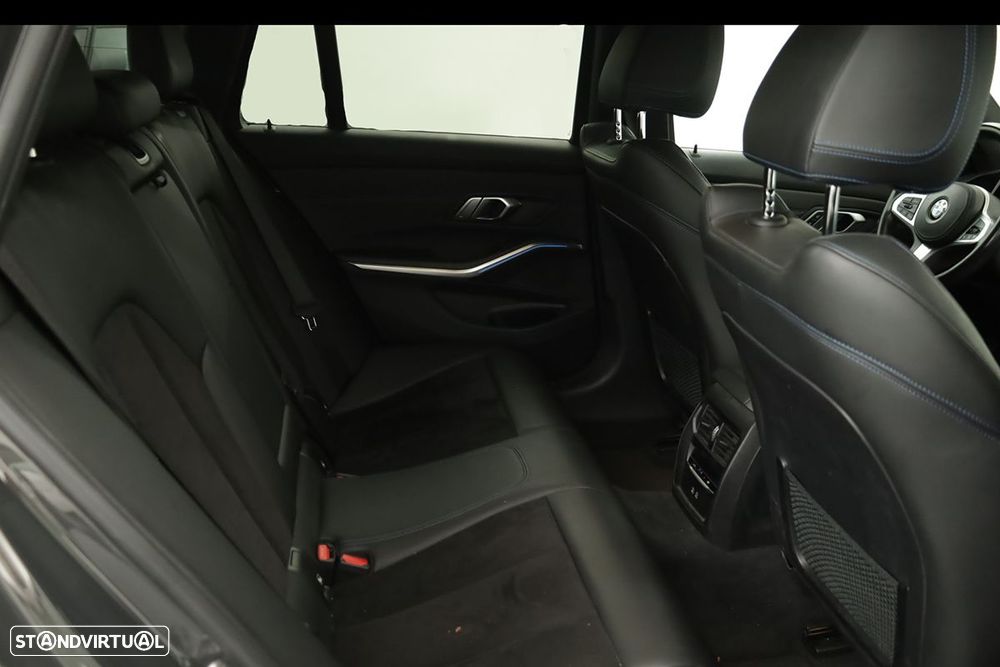 BMW 320 e Touring Pack M Auto - 22