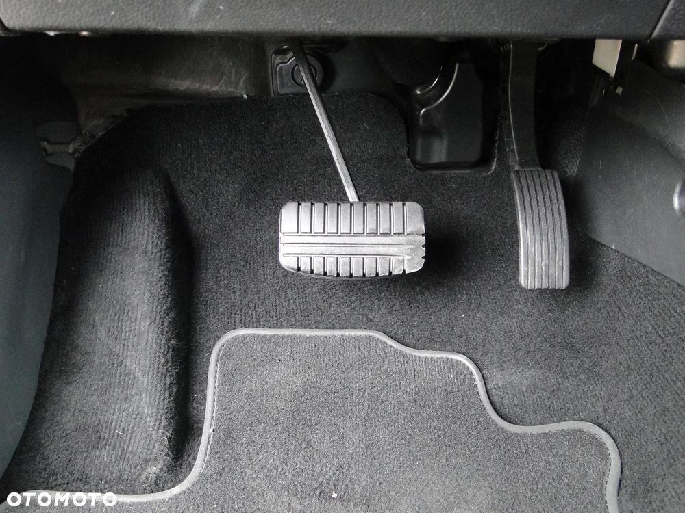 Mitsubishi Outlander Instyle + - 34