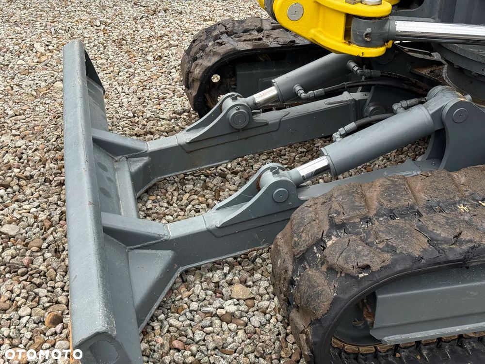 Wacker Neuson * Sprowadzona * Wacker Neuson 8003 * 3 x Ramiona * Bardzo Dobry Stan - 7