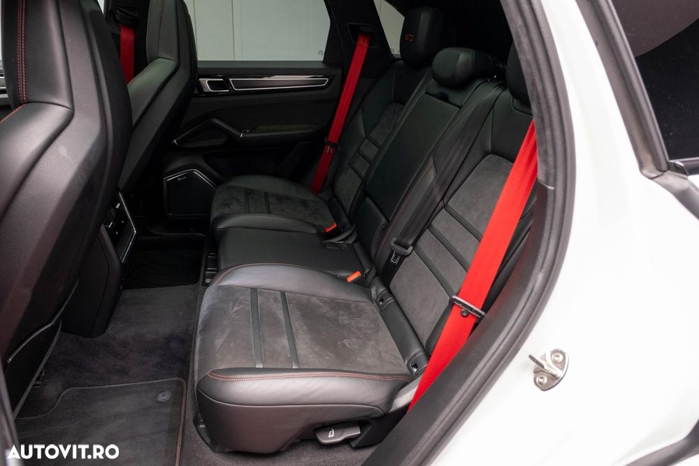 Porsche Cayenne GTS Tiptronic S - 5