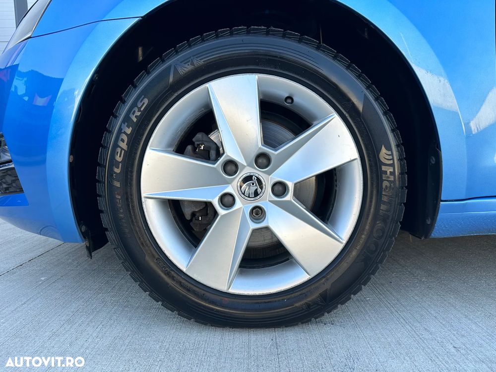 Skoda Octavia 2.0 TDI DSG Style - 37